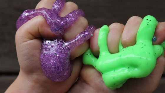 Mess Free Glitter Slime Recipe that's Safe for Kids